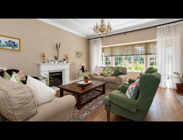 3 BEDROOM TOWNHOUSE FOR SALE IN HILLDENE